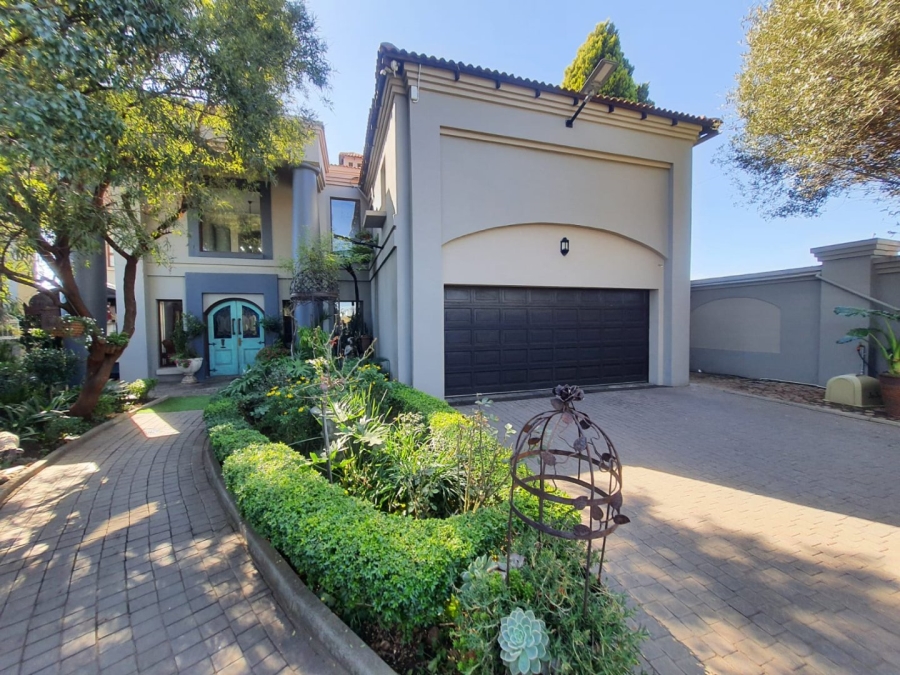 5 Bedroom Property for Sale in Vaalpark Free State